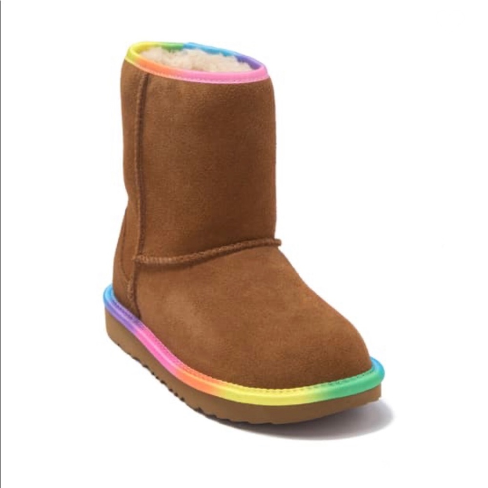 UGG Rainbow Trim Genuine Shearling Lined Boot - Picture 1 of 11